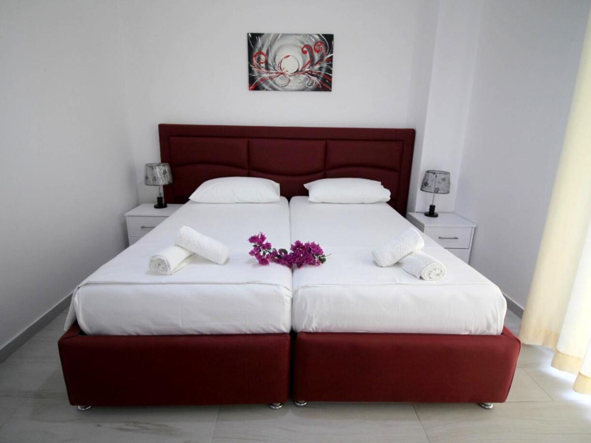 Отель Gusto Di Casa Саранда Экстерьер фото