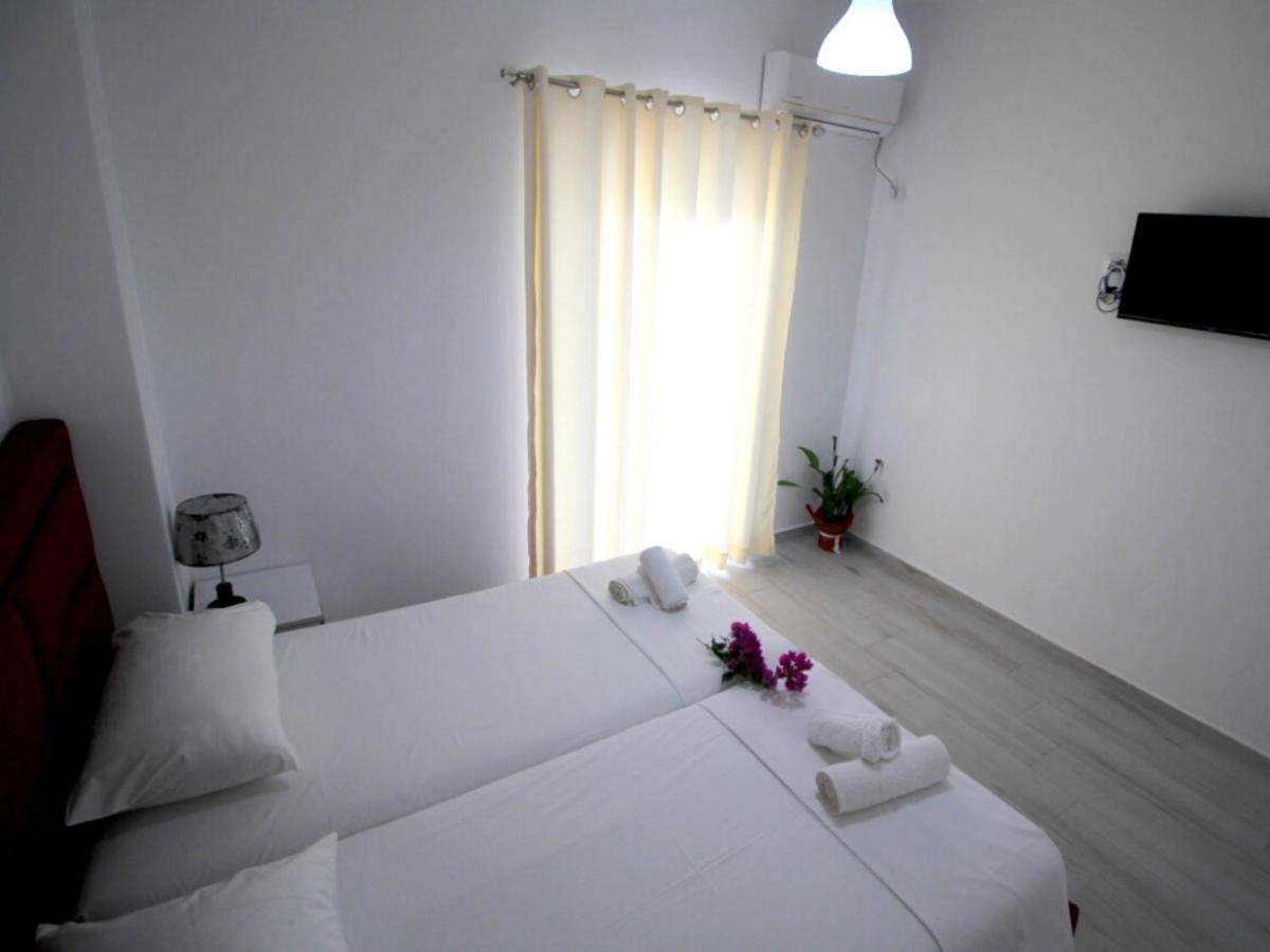 Отель Gusto Di Casa Саранда Экстерьер фото