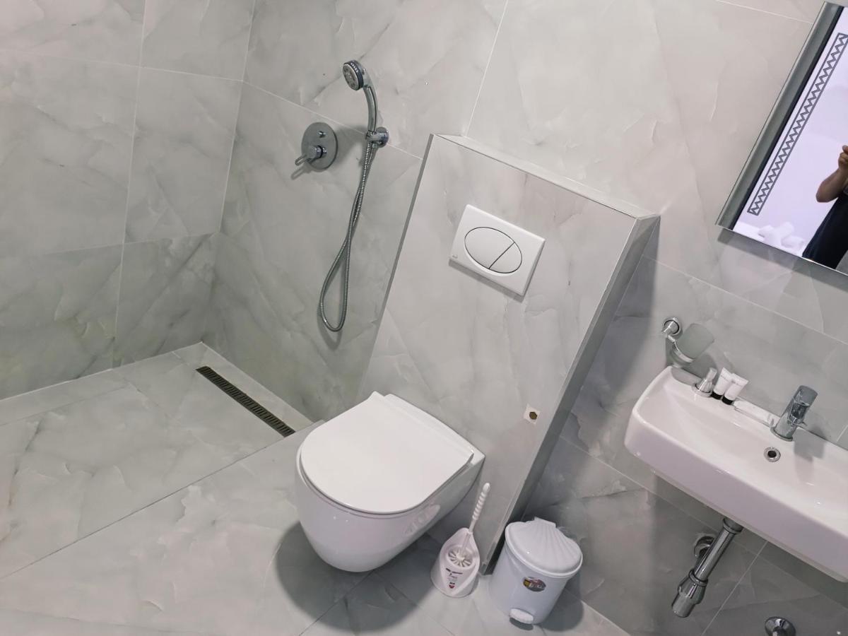 Отель Gusto Di Casa Саранда Экстерьер фото